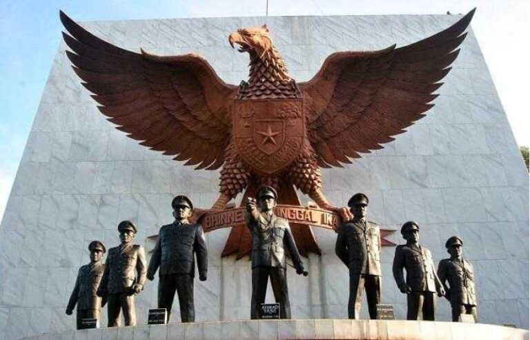 Peristiwa G30S/PKI: Latar Belakang dan Kontroversinya